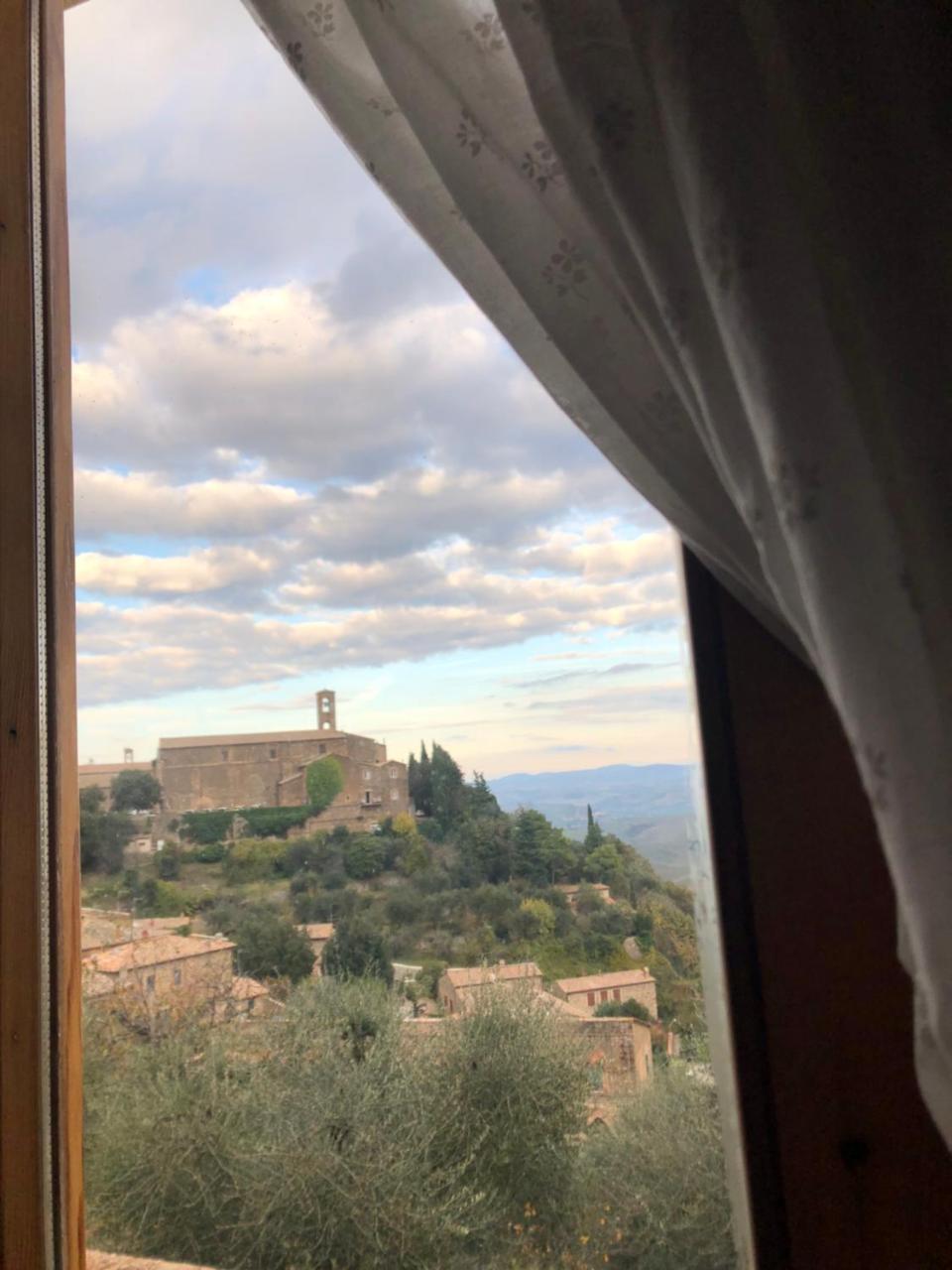 A Tuscan View Hotell Montalcino Eksteriør bilde